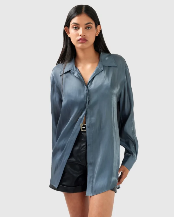 Belle & Bloom Shirts & Blouses>Back To You Irredescent Shirt -
