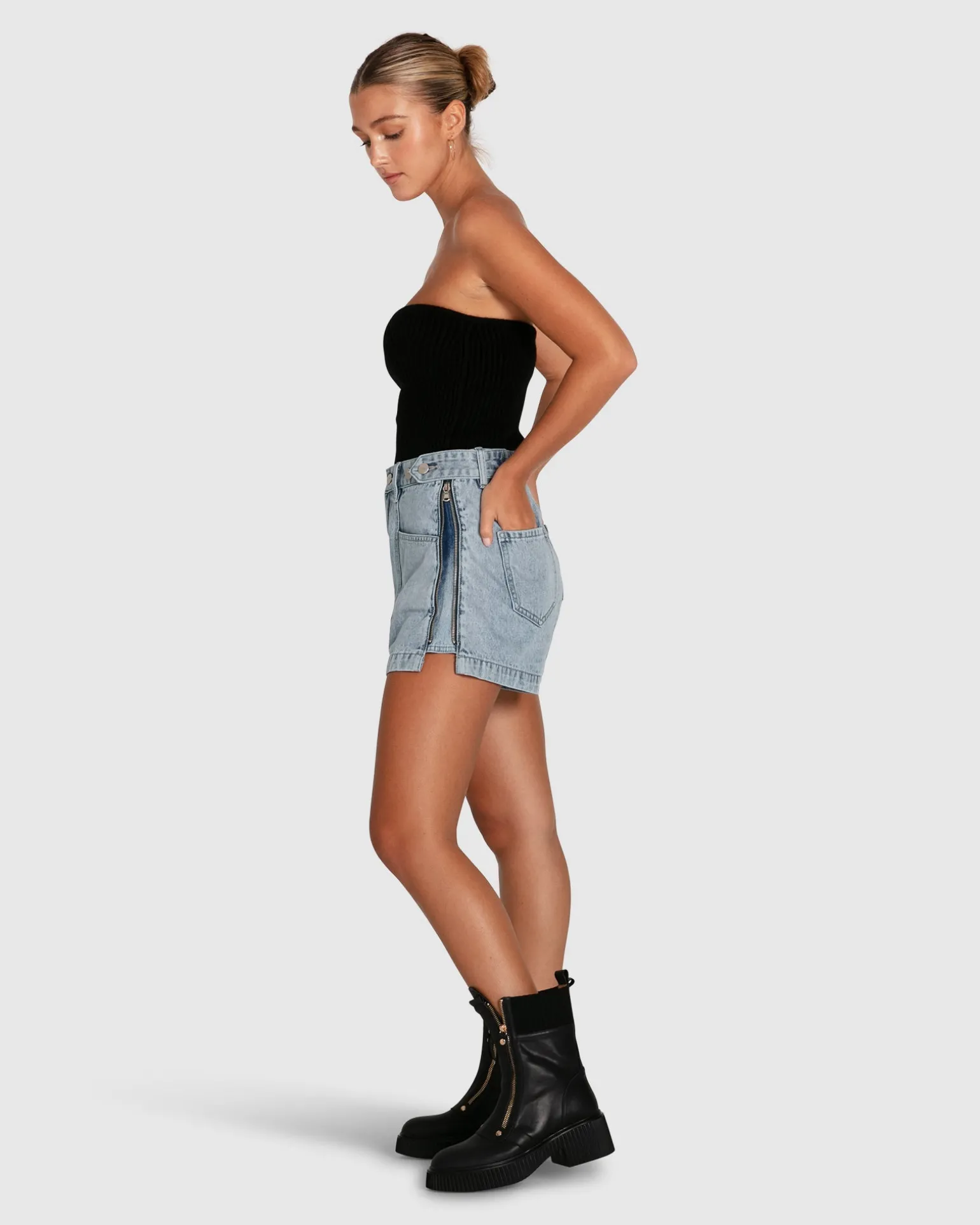 Belle & Bloom Pants>Bring The Heat Denim Shorts -