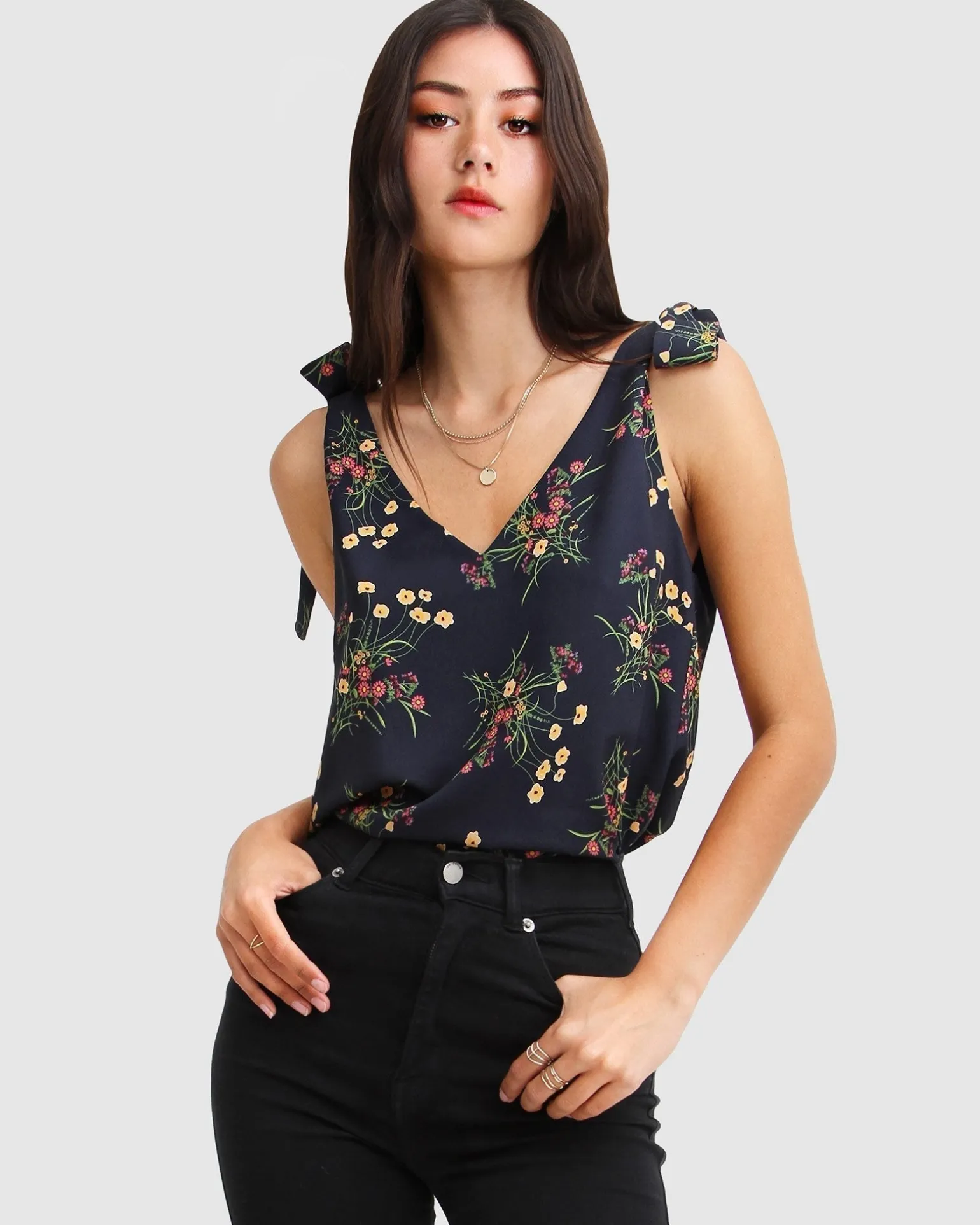 Belle & Bloom Shirts & Blouses>Feel For You V-Neck Top - Navy