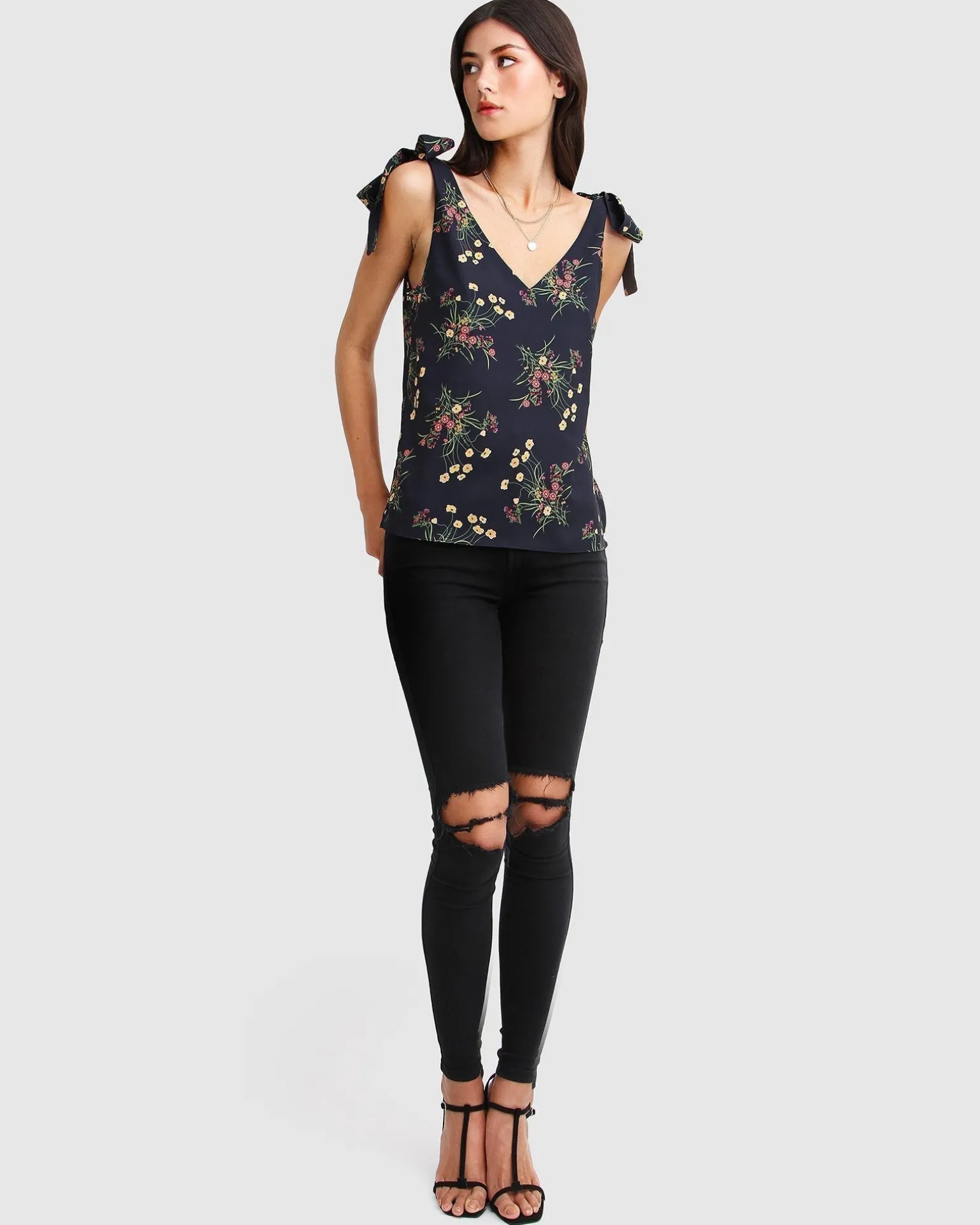 Belle & Bloom Shirts & Blouses>Feel For You V-Neck Top - Navy