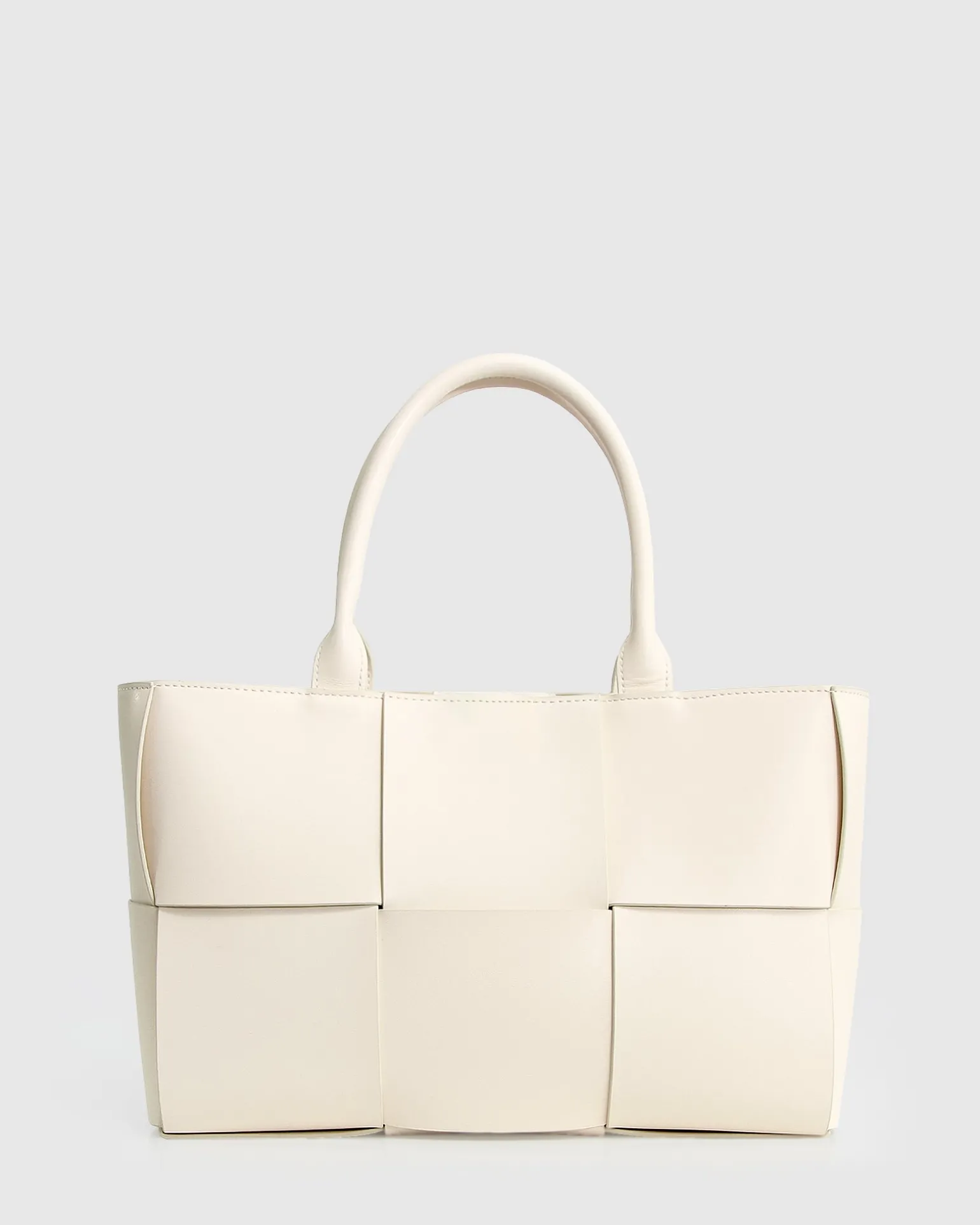 Belle & Bloom Handbags>Long Way Home Woven Tote -