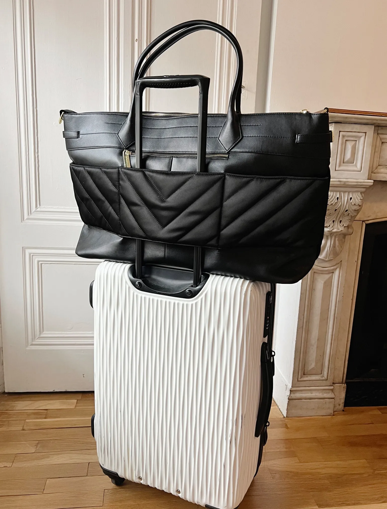Belle & Bloom Handbags>Meet Me in Paris Weekender Bag -
