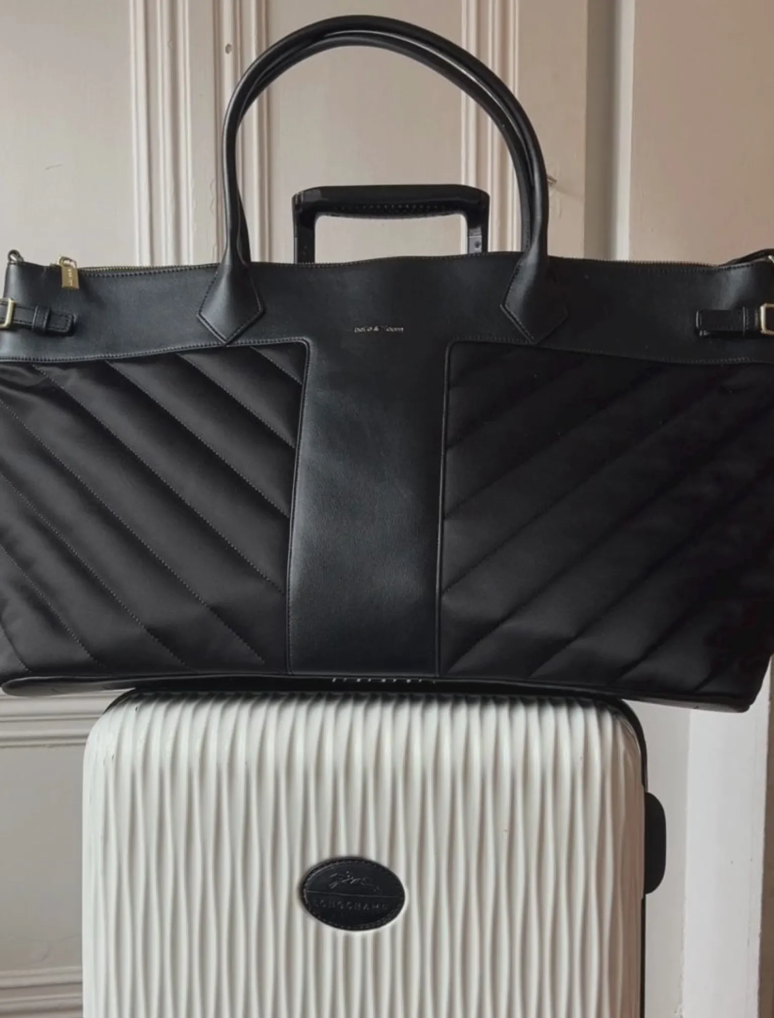 Belle & Bloom Handbags>Meet Me in Paris Weekender Bag -