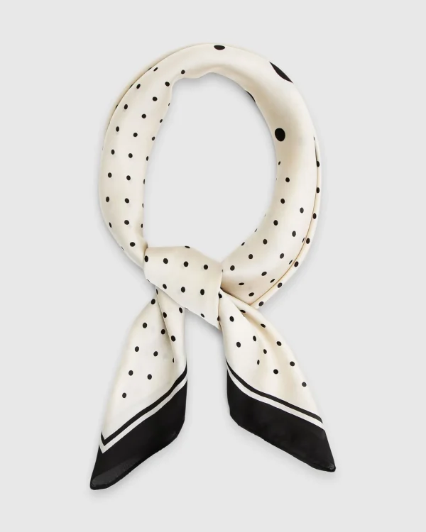 Belle & Bloom Scarves>New Yorker Fashion Scarf -